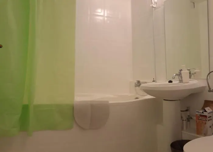 41 Apartment *